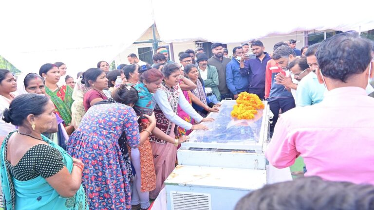 पत्रकार मुकेश हत्याकांड: हिरासत में लिए गए तीन लोग, शाम तक हत्या का हो सकता है खुलासा; पूछताछ जारी